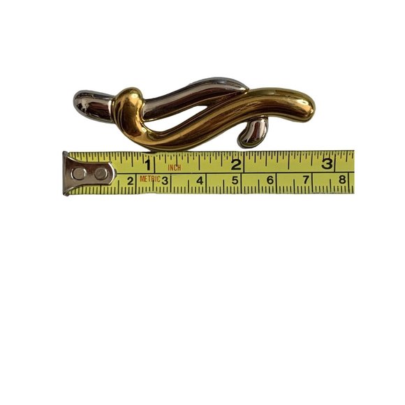 Vintage Unsigned Gold Tone & Silver Tone 2 Tone Swirl Bar Brooch - Picture 2 of 3